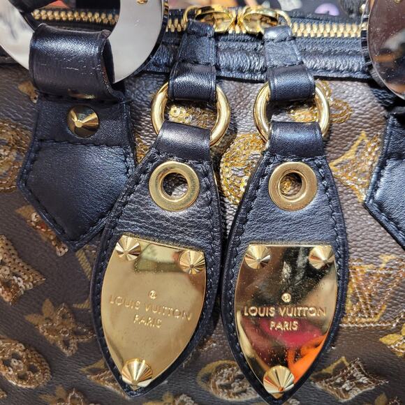 Louis Vuitton Limited edition sequin Alma handbag - Picture 8 of 8